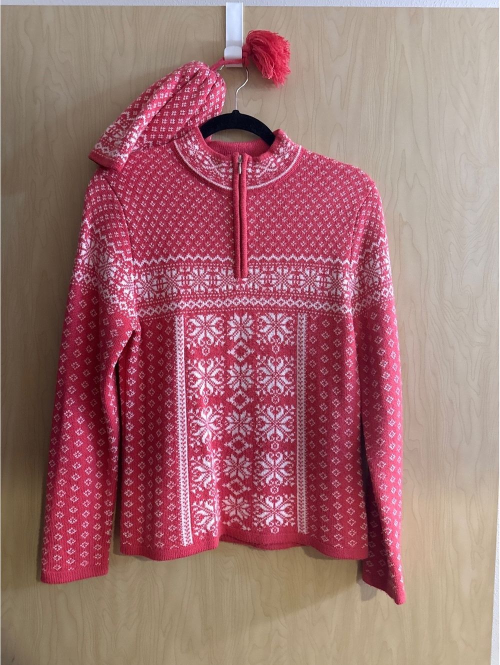 Coldwater creek pink winter snowflake patterned quarter-zip knit sweated S